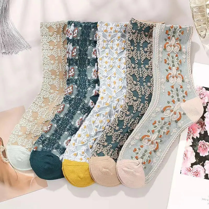 Encanto Retro: Conjunto de 5 Pares de Calcetines para Mujer